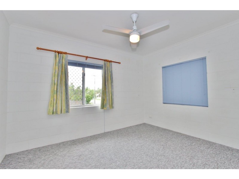 4/505 Varley Street, Yorkeys Knob QLD 4878