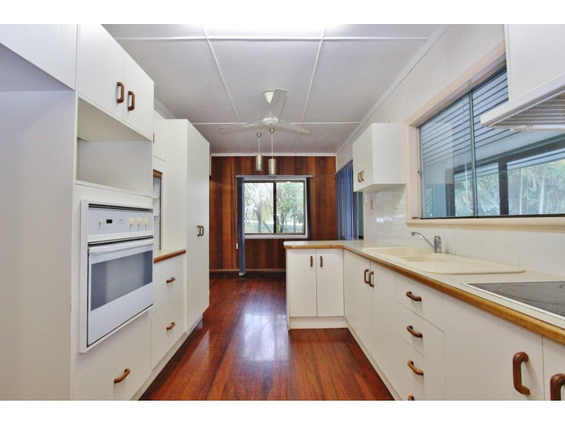 29 Murchison Street, Whitfield QLD 4870