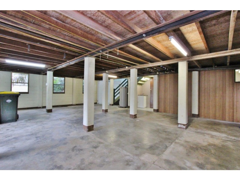 29 Murchison Street, Whitfield QLD 4870