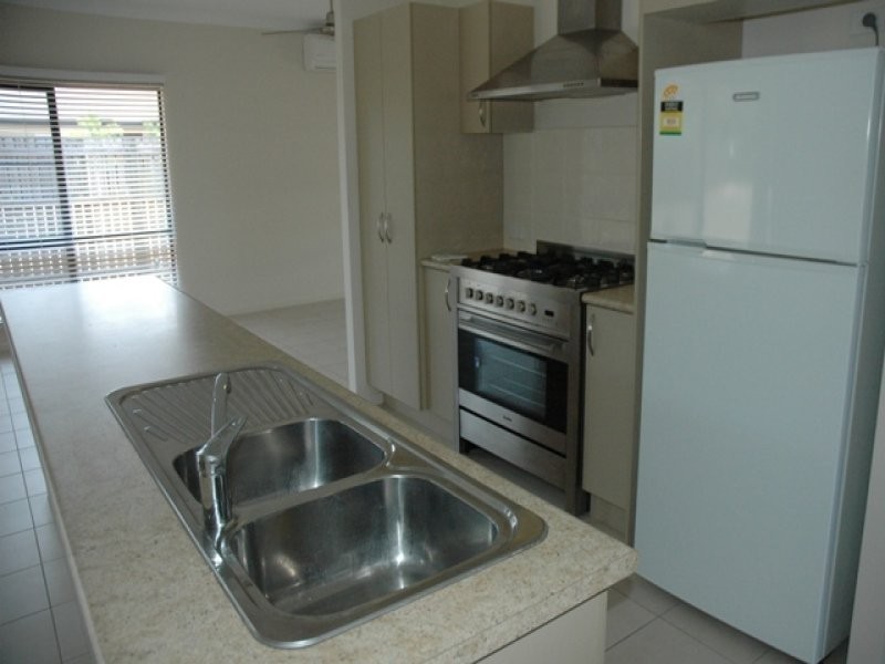 77 Landsborough Drive, Smithfield QLD 4878
