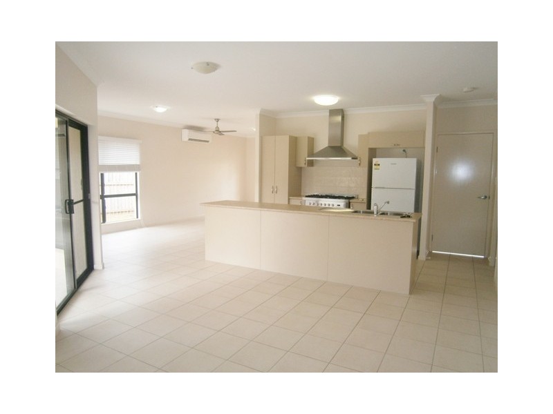 77 Landsborough Drive, Smithfield QLD 4878