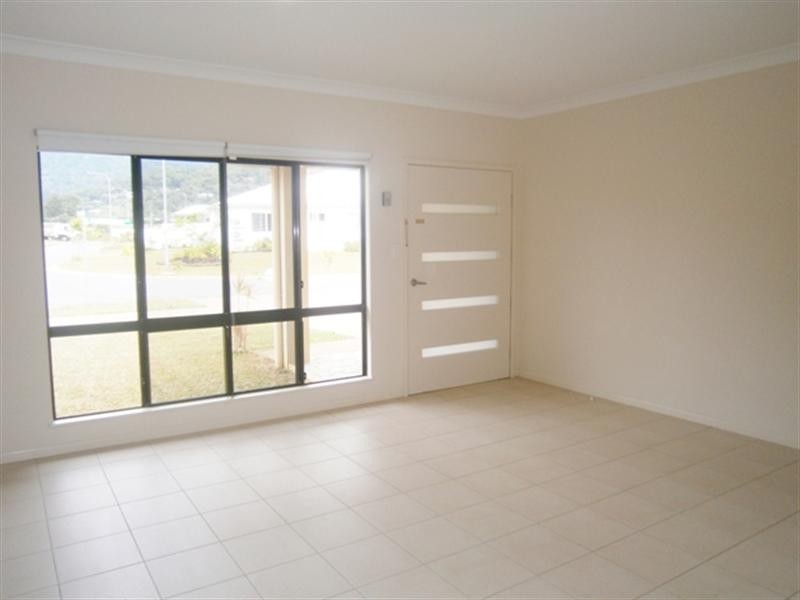 77 Landsborough Drive, Smithfield QLD 4878