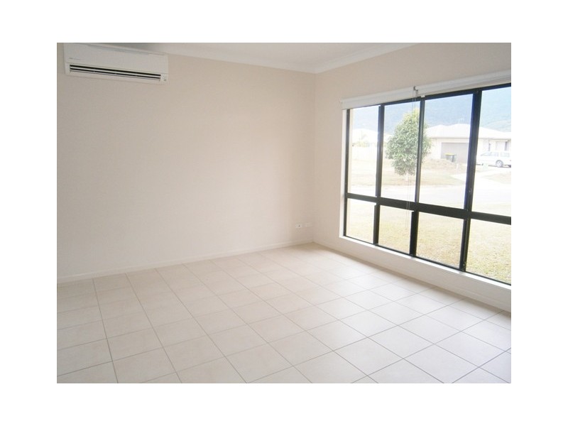 77 Landsborough Drive, Smithfield QLD 4878