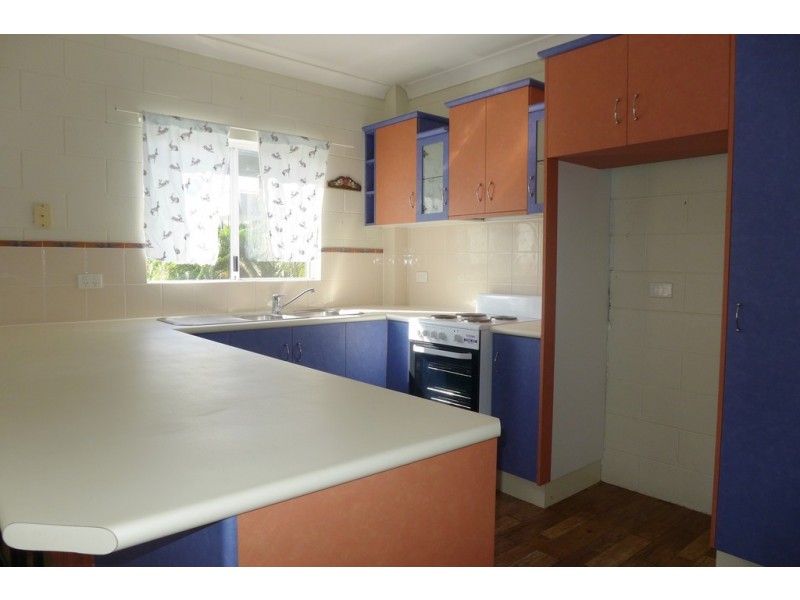 11/527 Varley Street, Yorkeys Knob QLD 4878