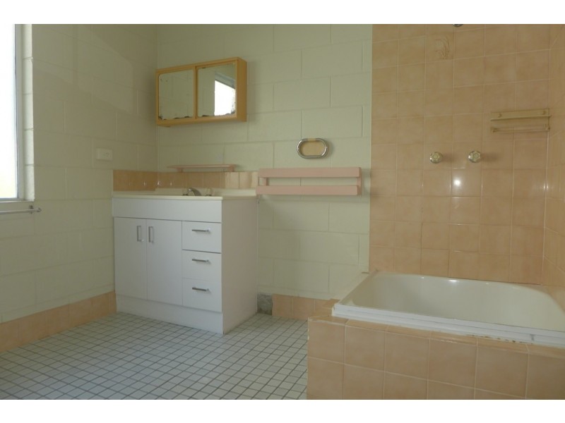 11/527 Varley Street, Yorkeys Knob QLD 4878