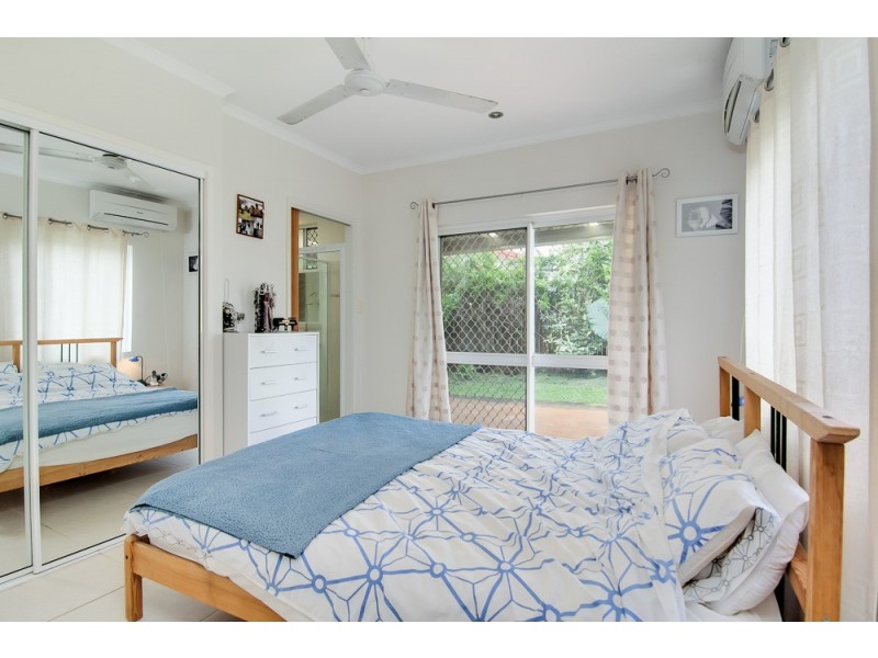 1 Bindaree Close, Caravonica QLD 4878