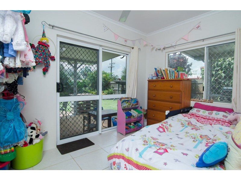 1 Bindaree Close, Caravonica QLD 4878