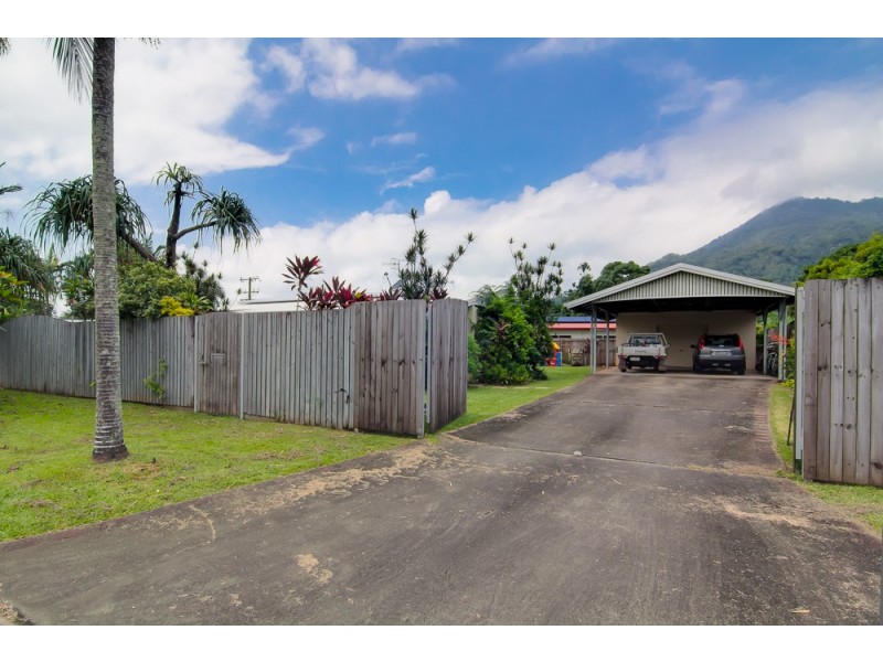 1 Bindaree Close, Caravonica QLD 4878