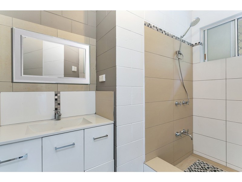 17 Grampian Close, Smithfield QLD 4878