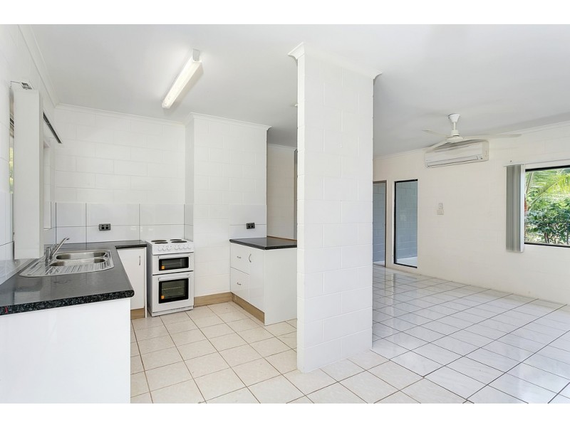 17 Grampian Close, Smithfield QLD 4878