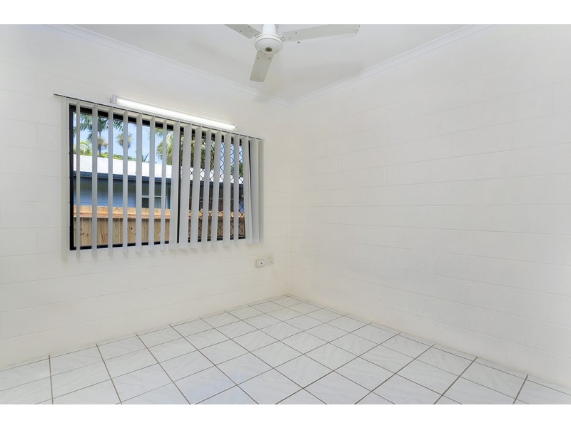17 Grampian Close, Smithfield QLD 4878
