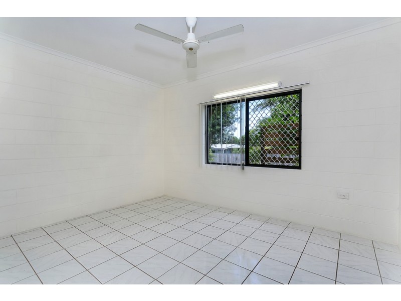 17 Grampian Close, Smithfield QLD 4878