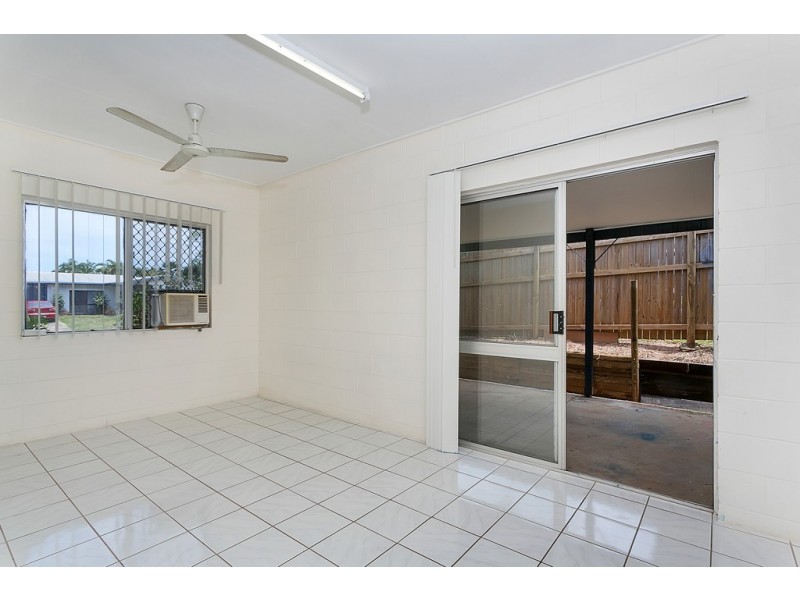17 Grampian Close, Smithfield QLD 4878