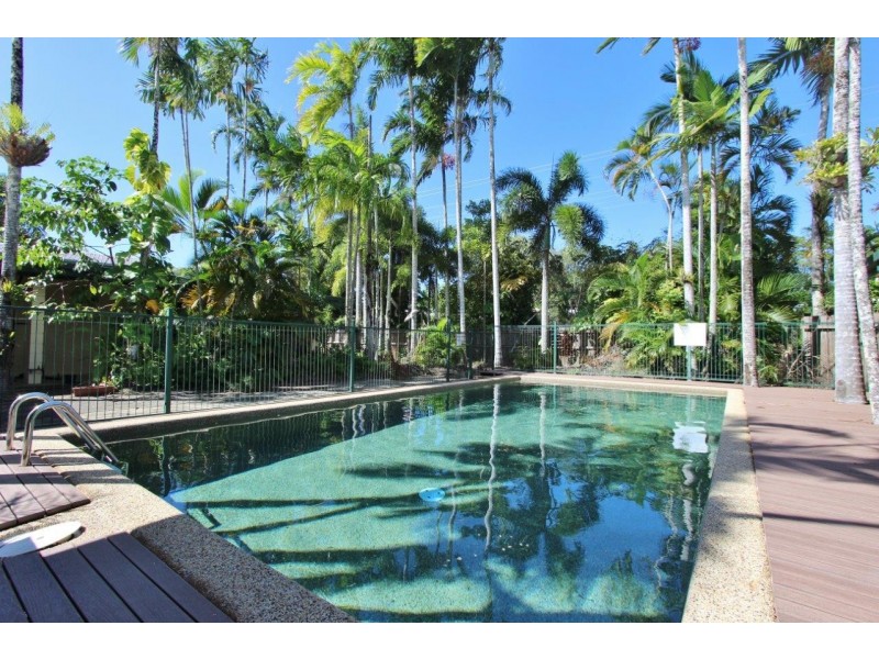 4/379 Mayers Street, Edge Hill QLD 4870