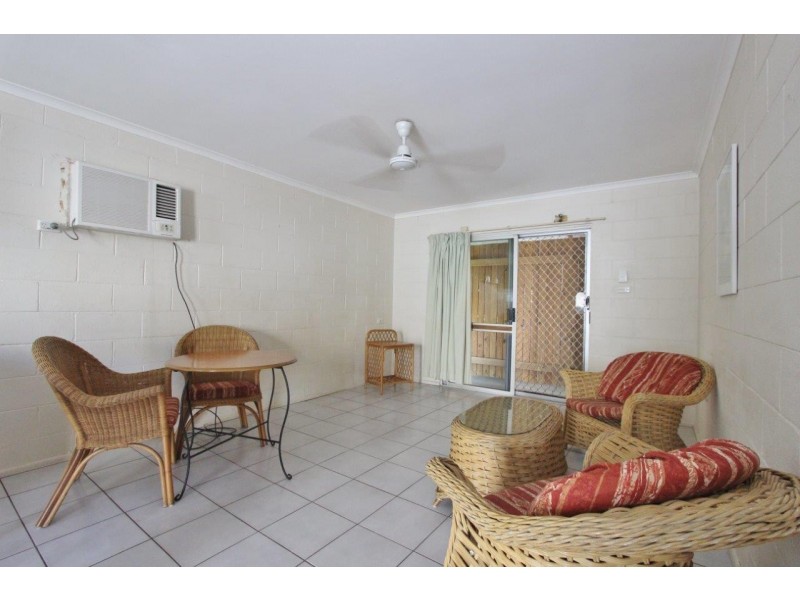 4/379 Mayers Street, Edge Hill QLD 4870