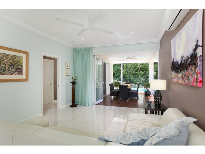 44A Cedar Road, Palm Cove QLD 4879