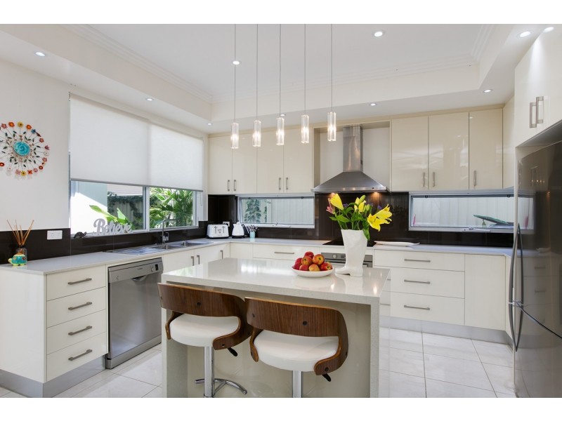 44A Cedar Road, Palm Cove QLD 4879