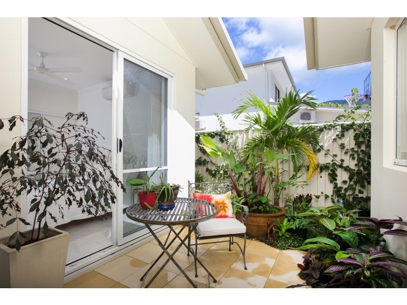 44A Cedar Road, Palm Cove QLD 4879