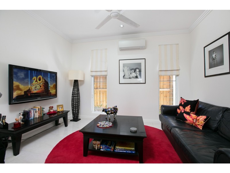44A Cedar Road, Palm Cove QLD 4879