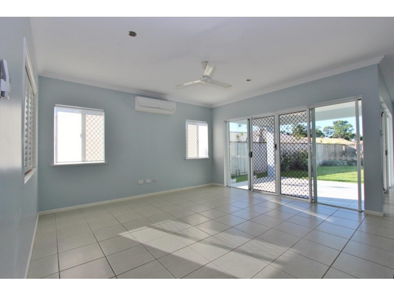 12 Seclusion Drive, Palm Cove QLD 4879