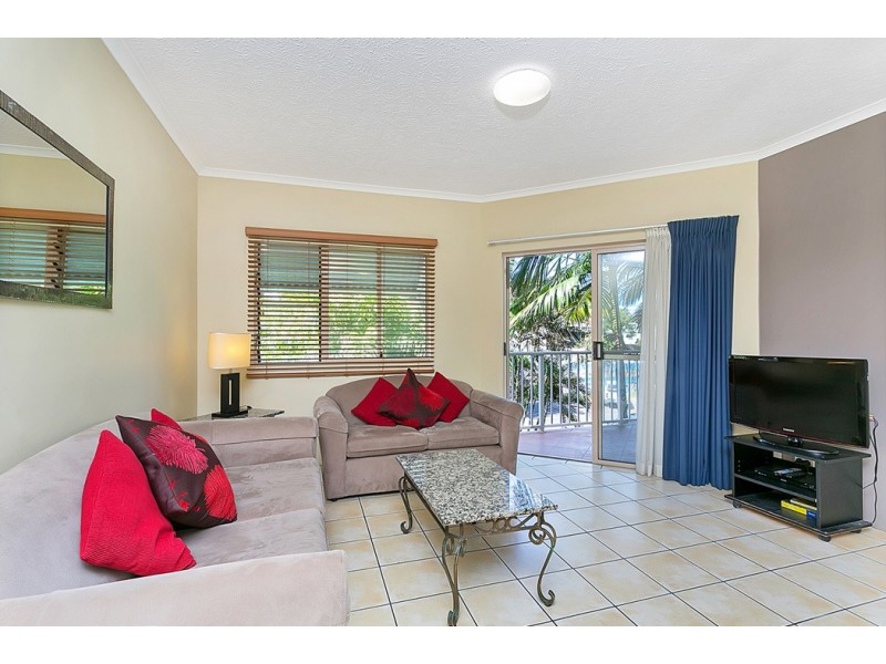 60/129 Oleander Street, Holloways Beach QLD 4878