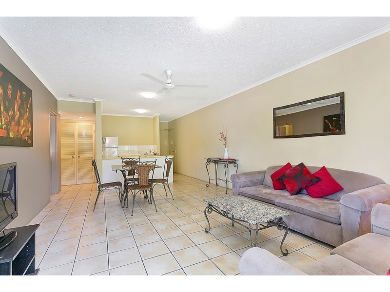 60/129 Oleander Street, Holloways Beach QLD 4878