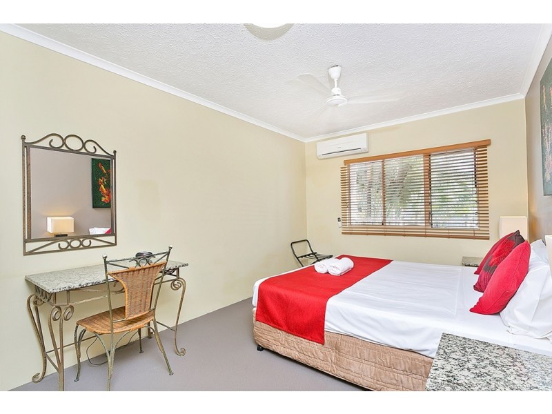 61/129 Oleander Street, Holloways Beach QLD 4878