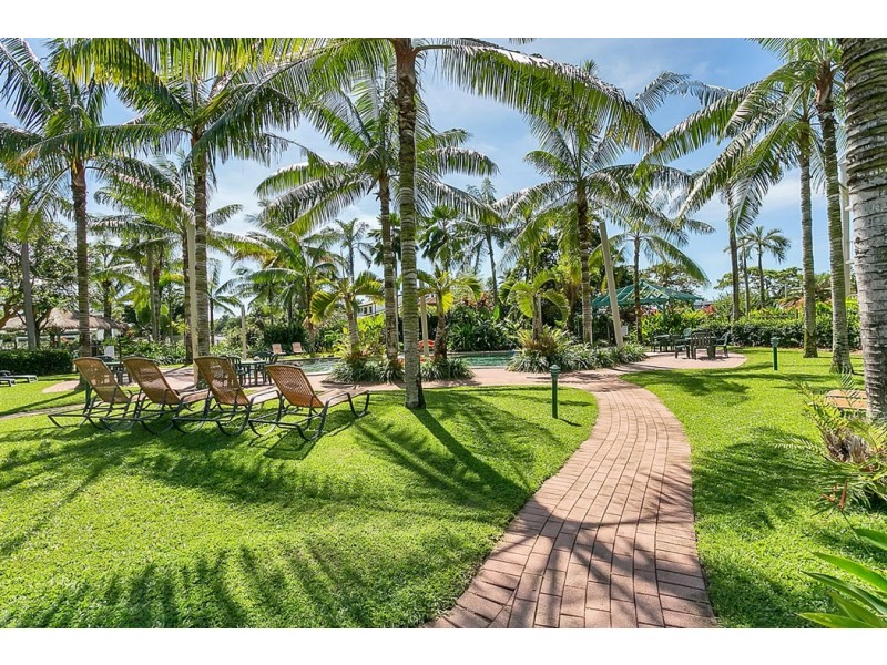 61/129 Oleander Street, Holloways Beach QLD 4878