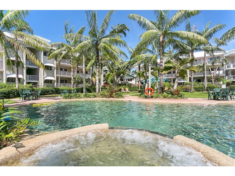 61/129 Oleander Street, Holloways Beach QLD 4878