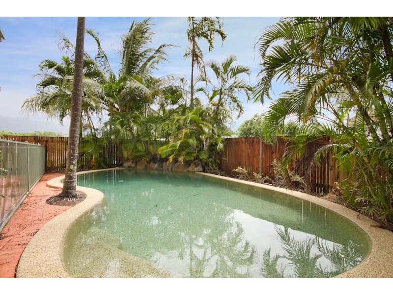 Trinity Beach QLD 4879