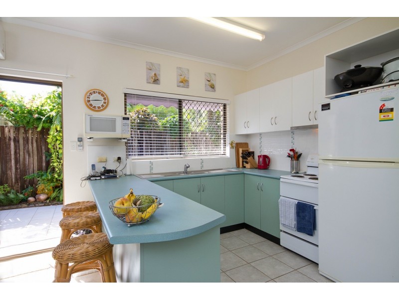 35/21 Poinciana Street, Holloways Beach QLD 4878