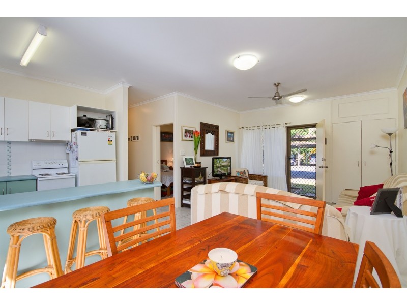 35/21 Poinciana Street, Holloways Beach QLD 4878