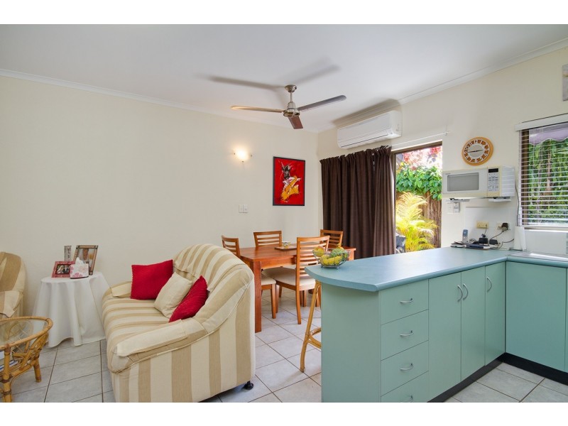 35/21 Poinciana Street, Holloways Beach QLD 4878