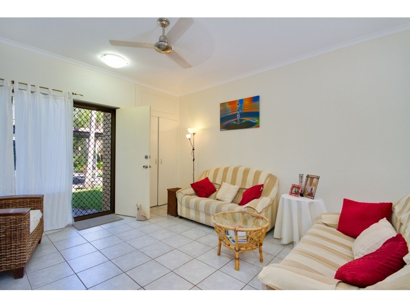 35/21 Poinciana Street, Holloways Beach QLD 4878