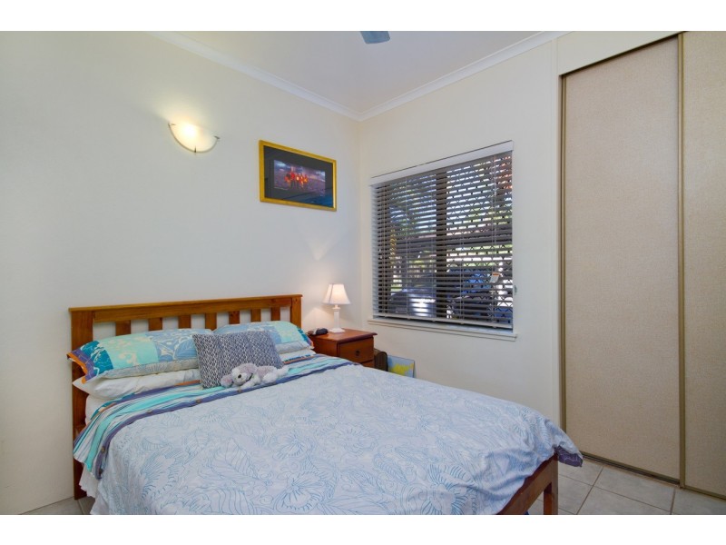 35/21 Poinciana Street, Holloways Beach QLD 4878