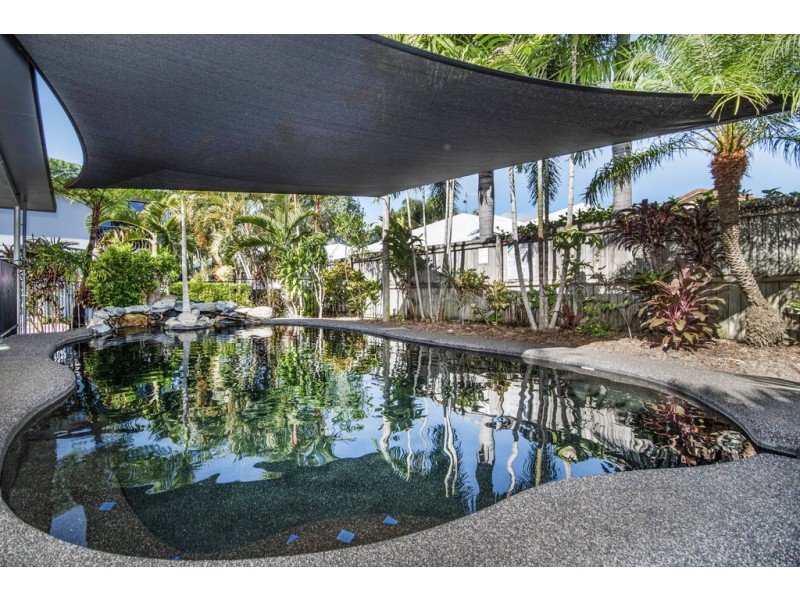 1/22-24 Oyster Court, Trinity Beach QLD 4879