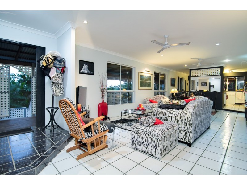 50 Robb Road, Redlynch QLD 4870