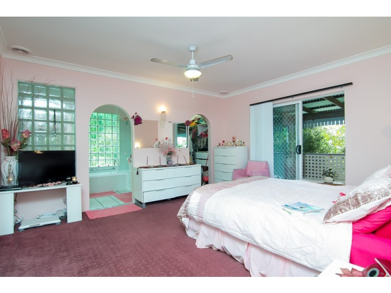 50 Robb Road, Redlynch QLD 4870