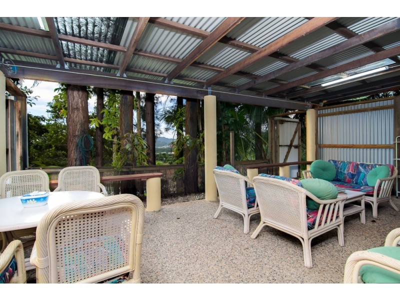 50 Robb Road, Redlynch QLD 4870