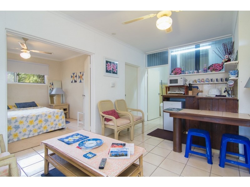 50 Robb Road, Redlynch QLD 4870