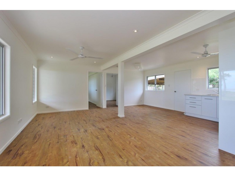 30b Cinderella Street, Machans Beach QLD 4878