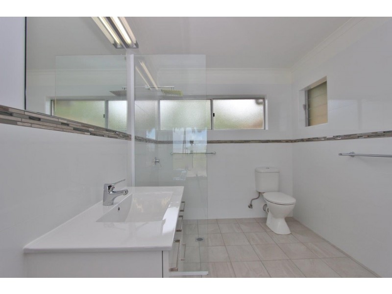 30b Cinderella Street, Machans Beach QLD 4878