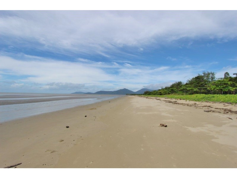 30b Cinderella Street, Machans Beach QLD 4878