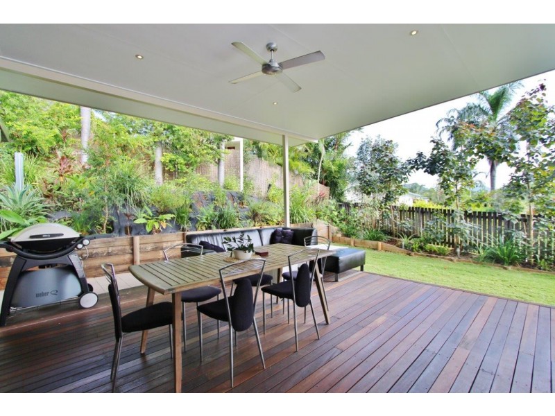 83 Callum Street, Mooroobool QLD 4870