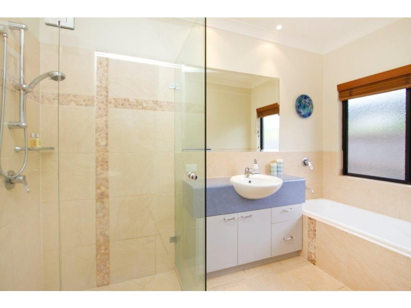 18 Collett Close, Kewarra Beach QLD 4879