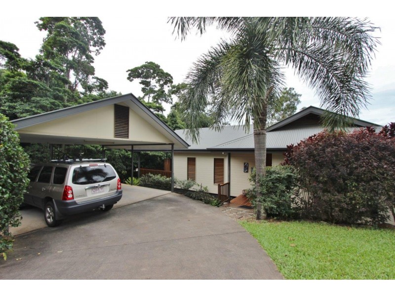 34 Daphne Drive, Redlynch QLD 4870