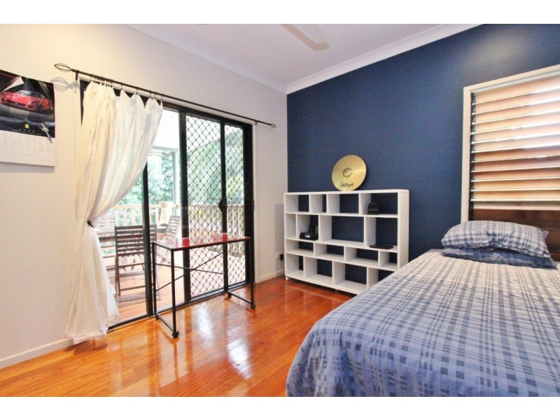 34 Daphne Drive, Redlynch QLD 4870