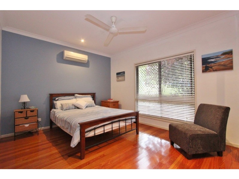 34 Daphne Drive, Redlynch QLD 4870