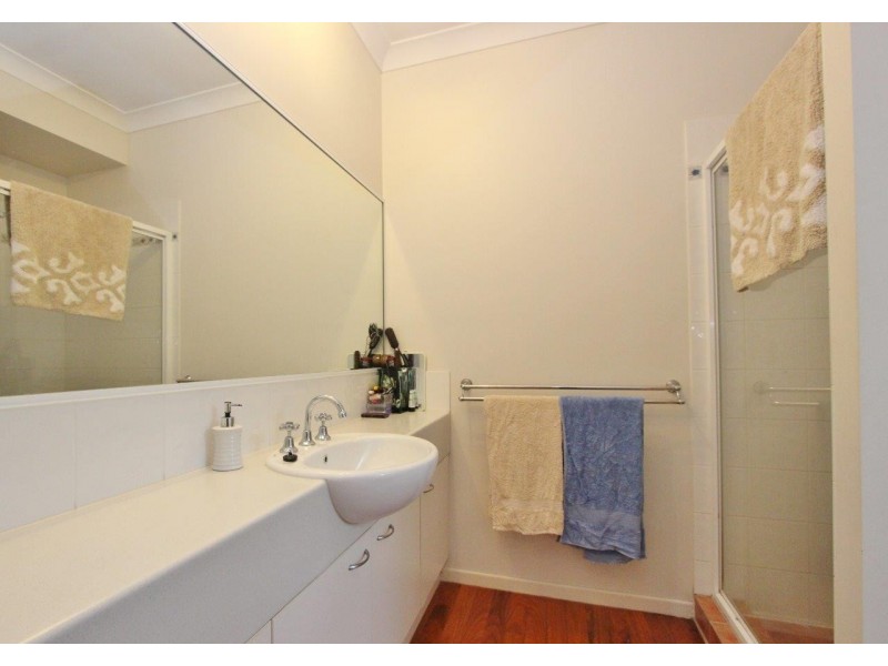 34 Daphne Drive, Redlynch QLD 4870
