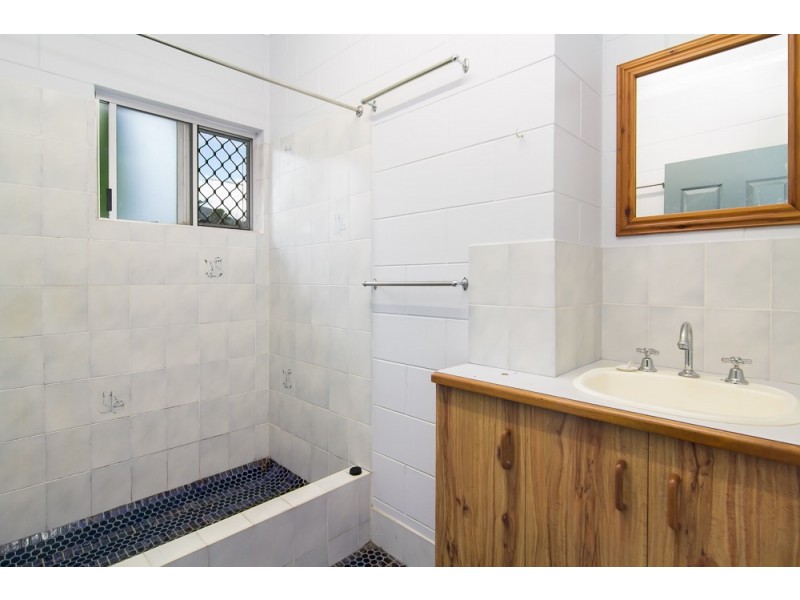 44 Impey Street, Caravonica QLD 4878